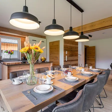 Mountain Bergfreund Nyaraló *